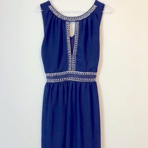 TFNC Low-cut Flowy Dress